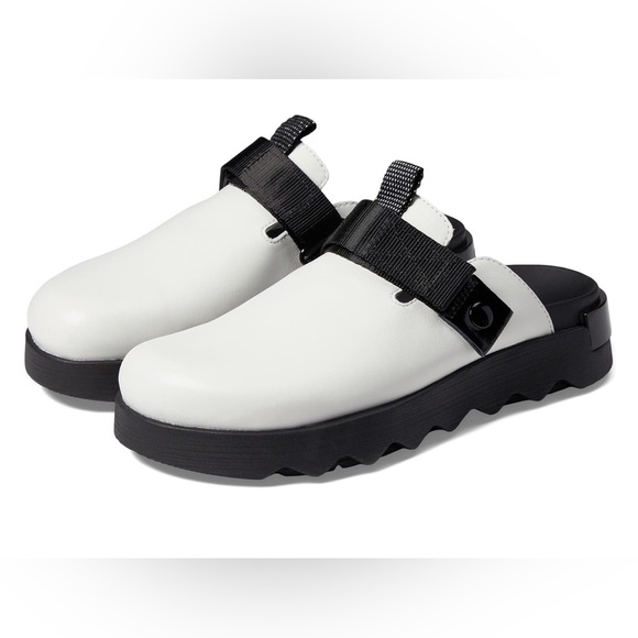 Women's Black and White Sandals - Picture 4 of 8